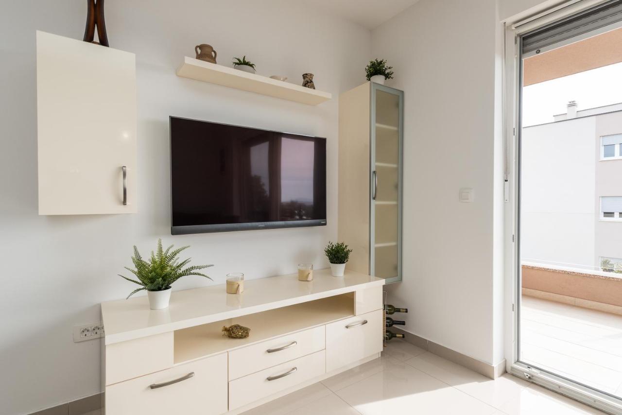 Zoran Brand New Modern Apartments ماندري المظهر الخارجي الصورة