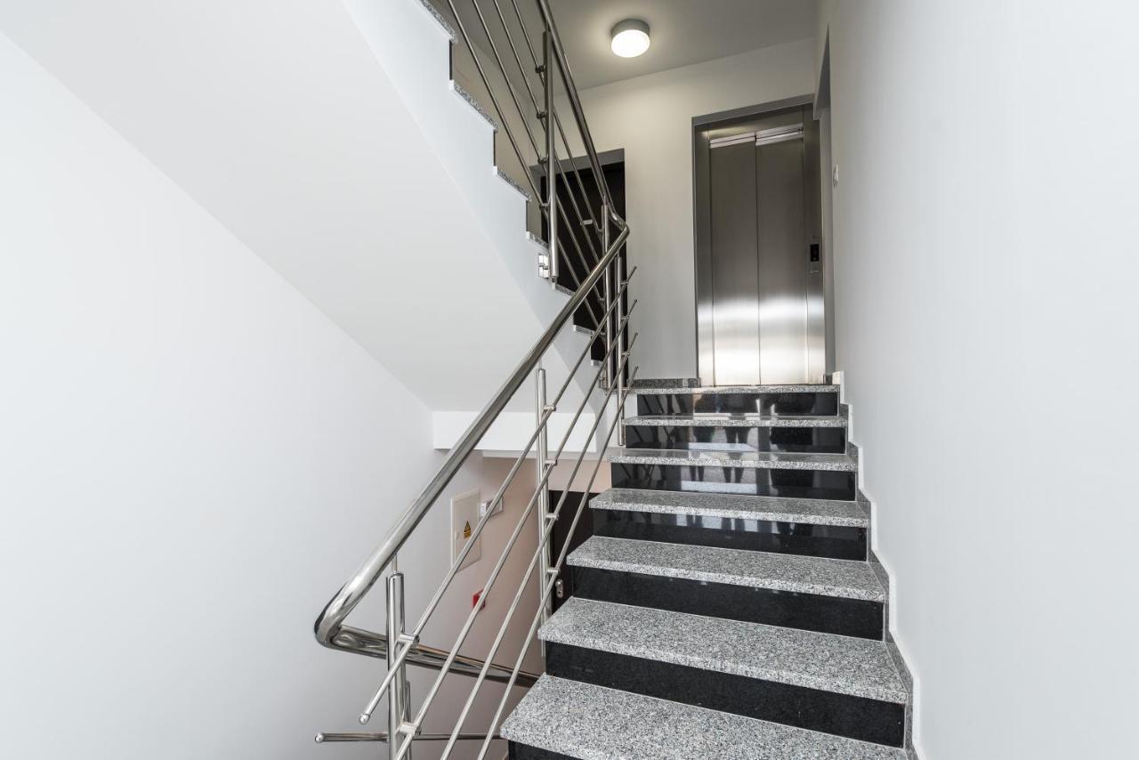 Zoran Brand New Modern Apartments ماندري المظهر الخارجي الصورة