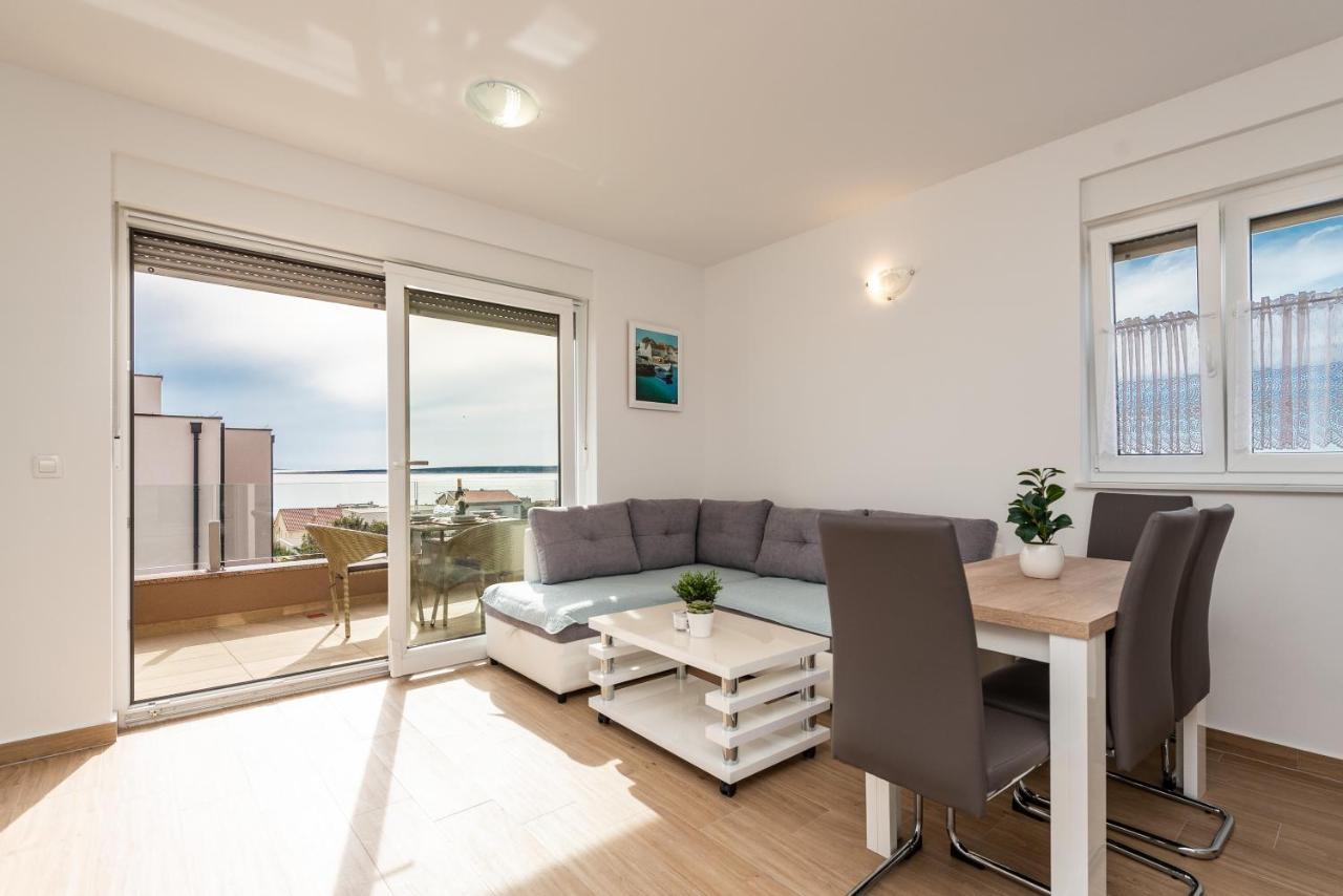 Zoran Brand New Modern Apartments ماندري المظهر الخارجي الصورة